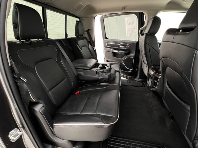 Used 2022 RAM 1500 Laramie AWD/4WD image 16