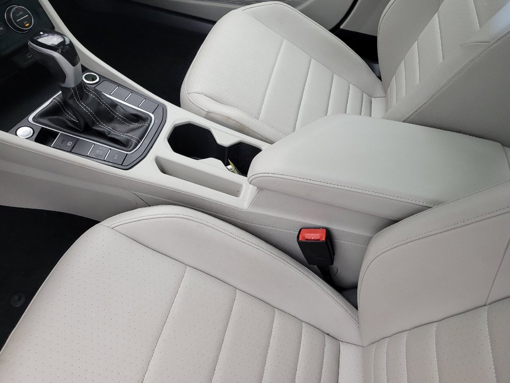 Used 2024 Volkswagen Jetta SE FWD image 26