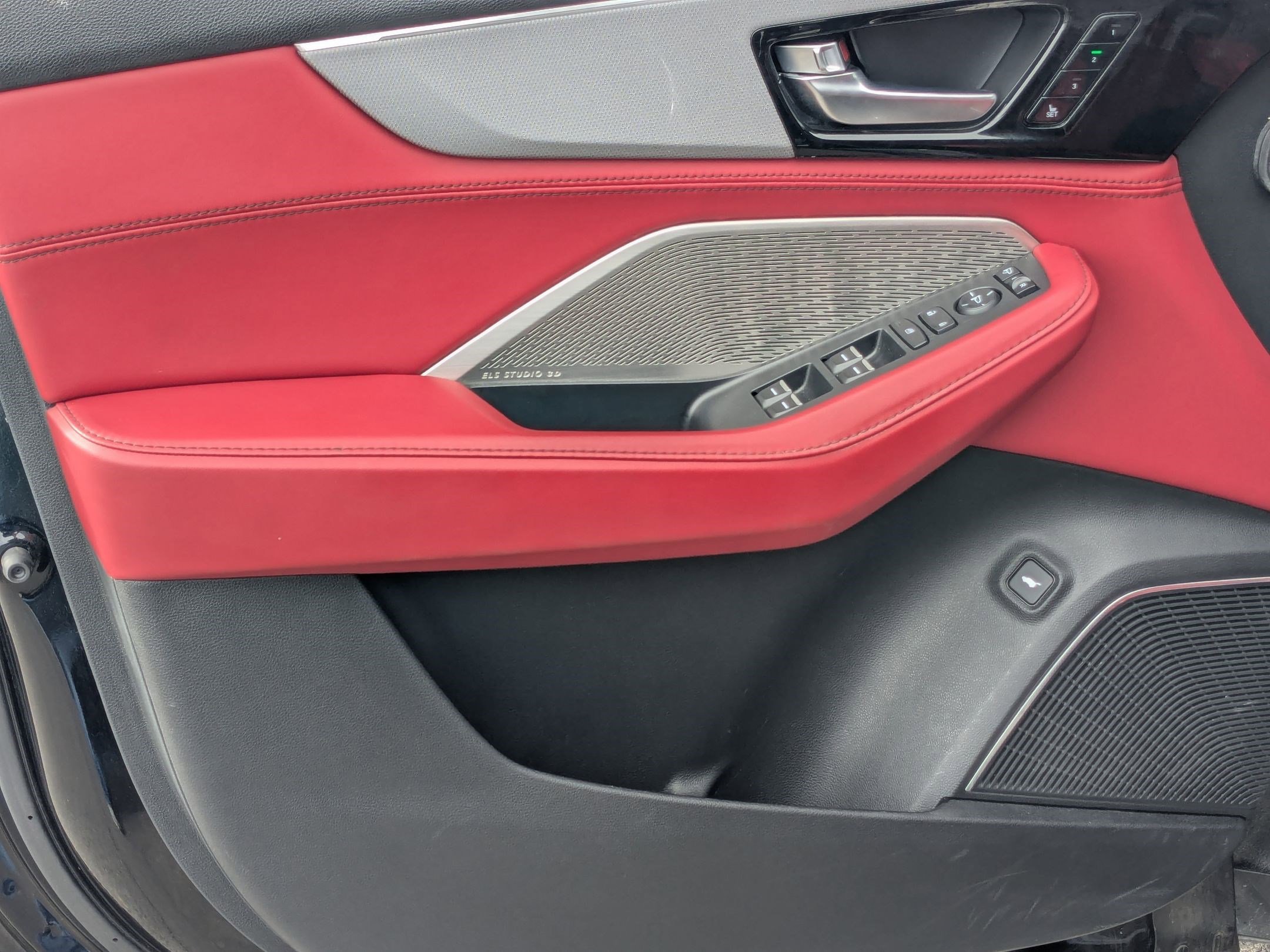 Used 2023 Acura MDX A-Spec image 14