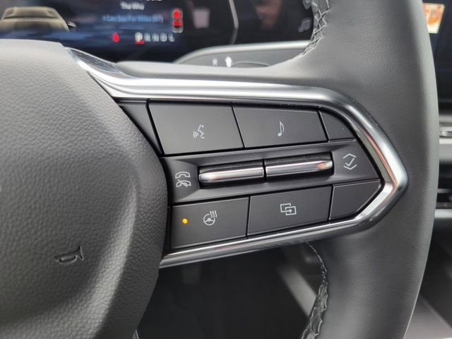 Used 2025 Chevrolet Equinox LT w/ Convenience Package II image 14