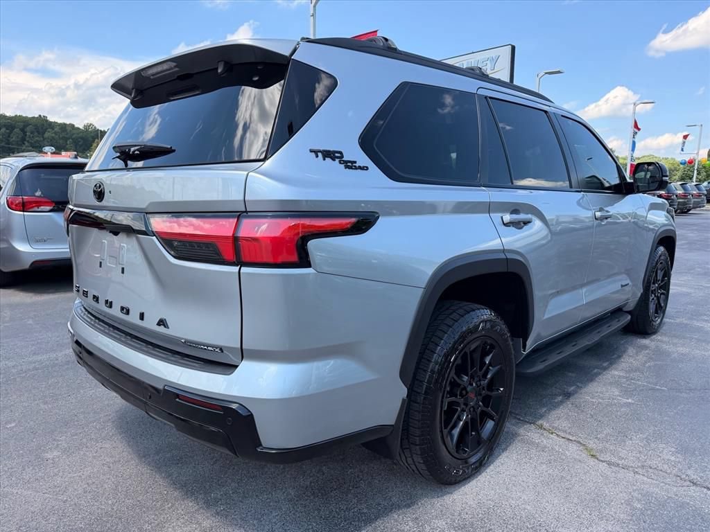 Used 2025 Toyota Sequoia Limited w/ TRD Off-Road Package AWD/4WD image 4