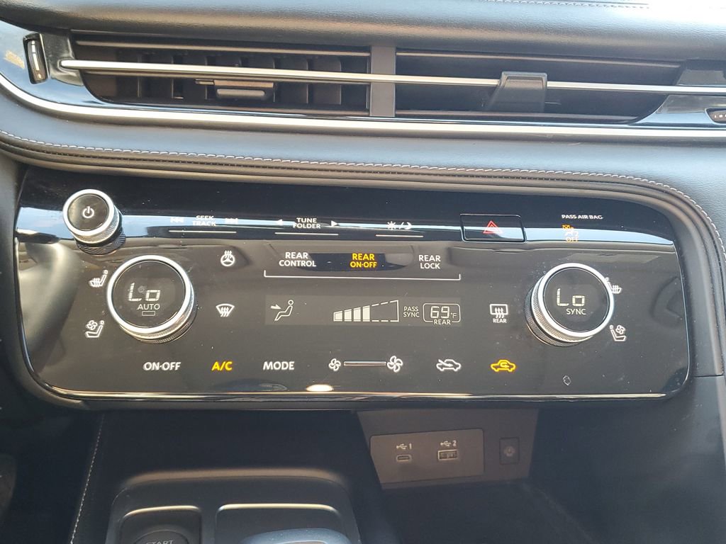 Used 2024 INFINITI QX60 Luxe w/ Performance Audio Package image 23