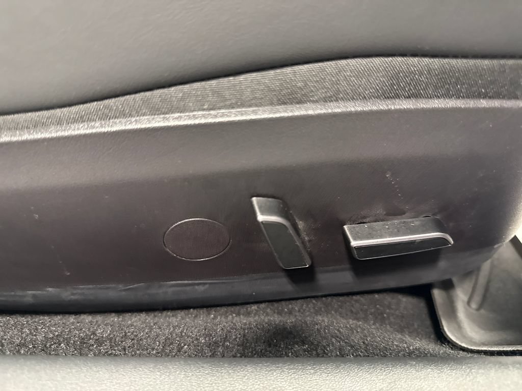 Used 2023 Tesla Model 3 Standard Range RWD image 31