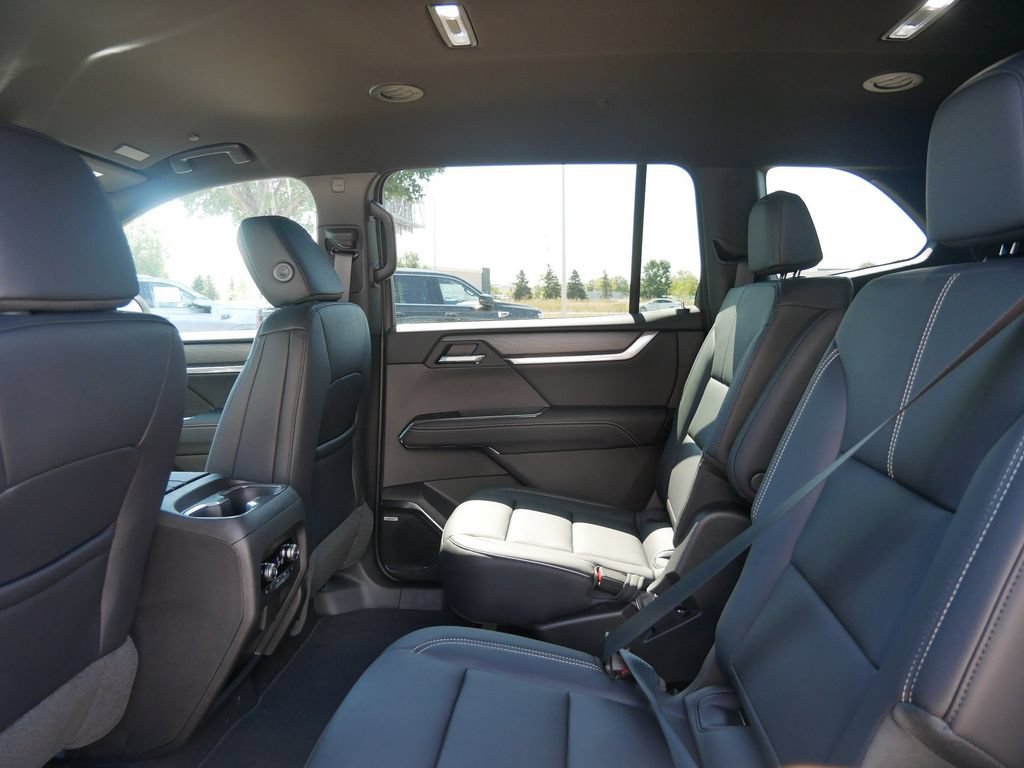 New 2027 GMC Acadia Elevation w/ Black Edition AWD/4WD image 7