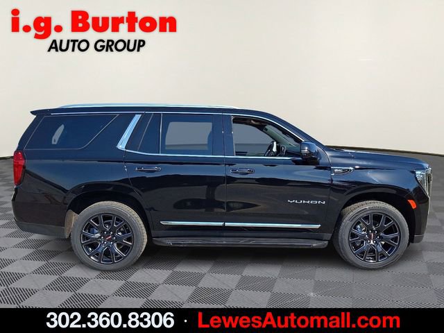 Used 2023 GMC Yukon SLT w/ SLT Premium Package image 7