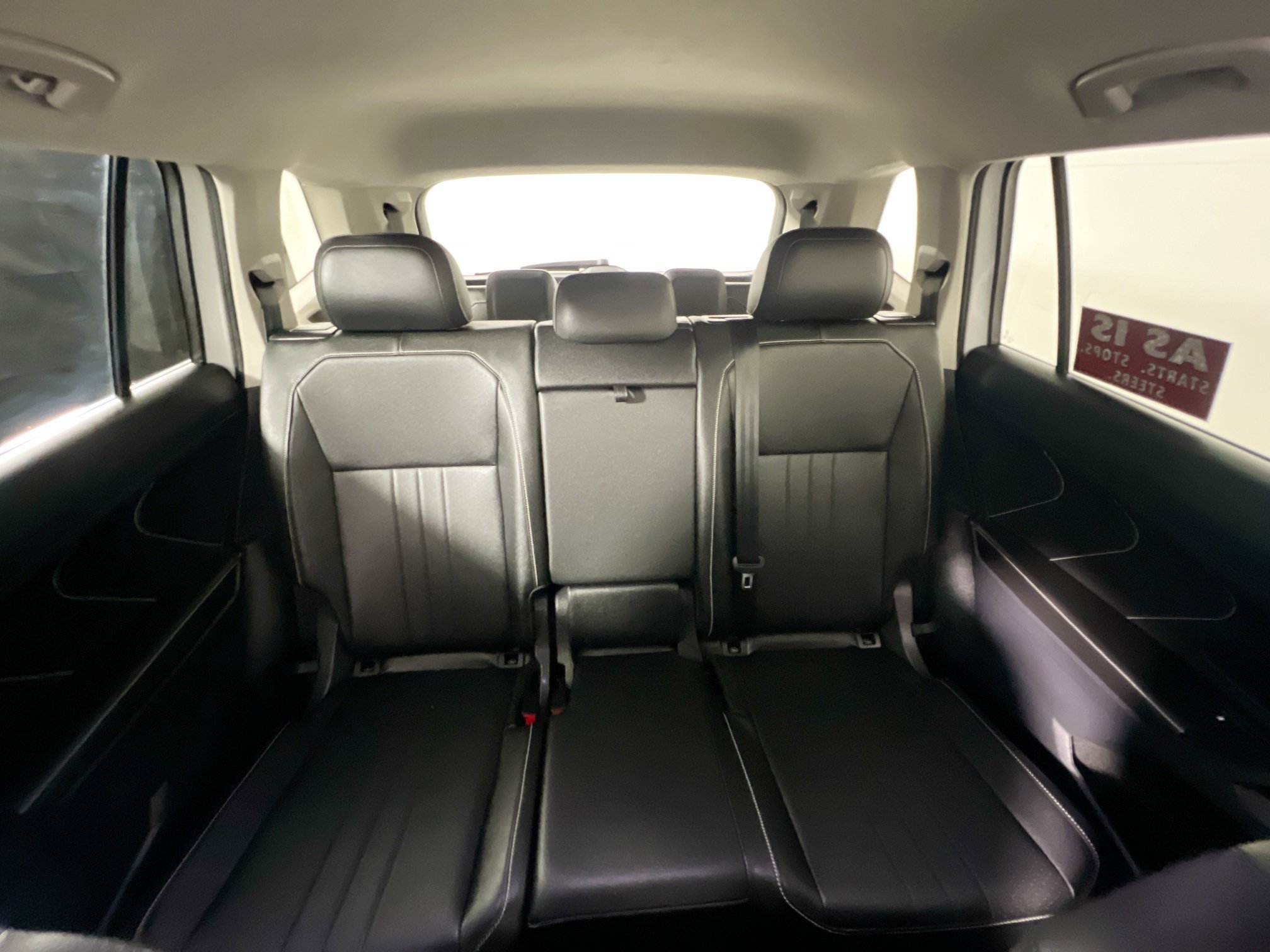 Used 2023 Volkswagen Tiguan SE image 33