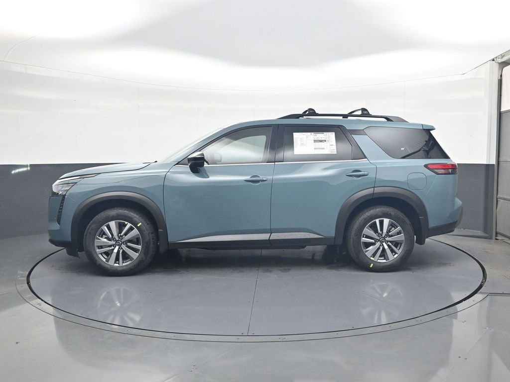 New 2026 Nissan Pathfinder SL image 4