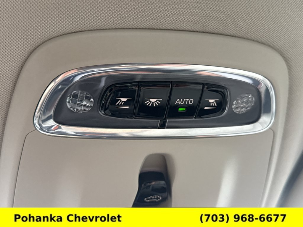 Used 2022 Volvo S60 B5 Momentum w/ Premium Package FWD image 17