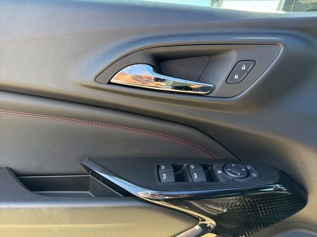 New 2026 Chevrolet Trax RS w/ Sunroof Package image 23