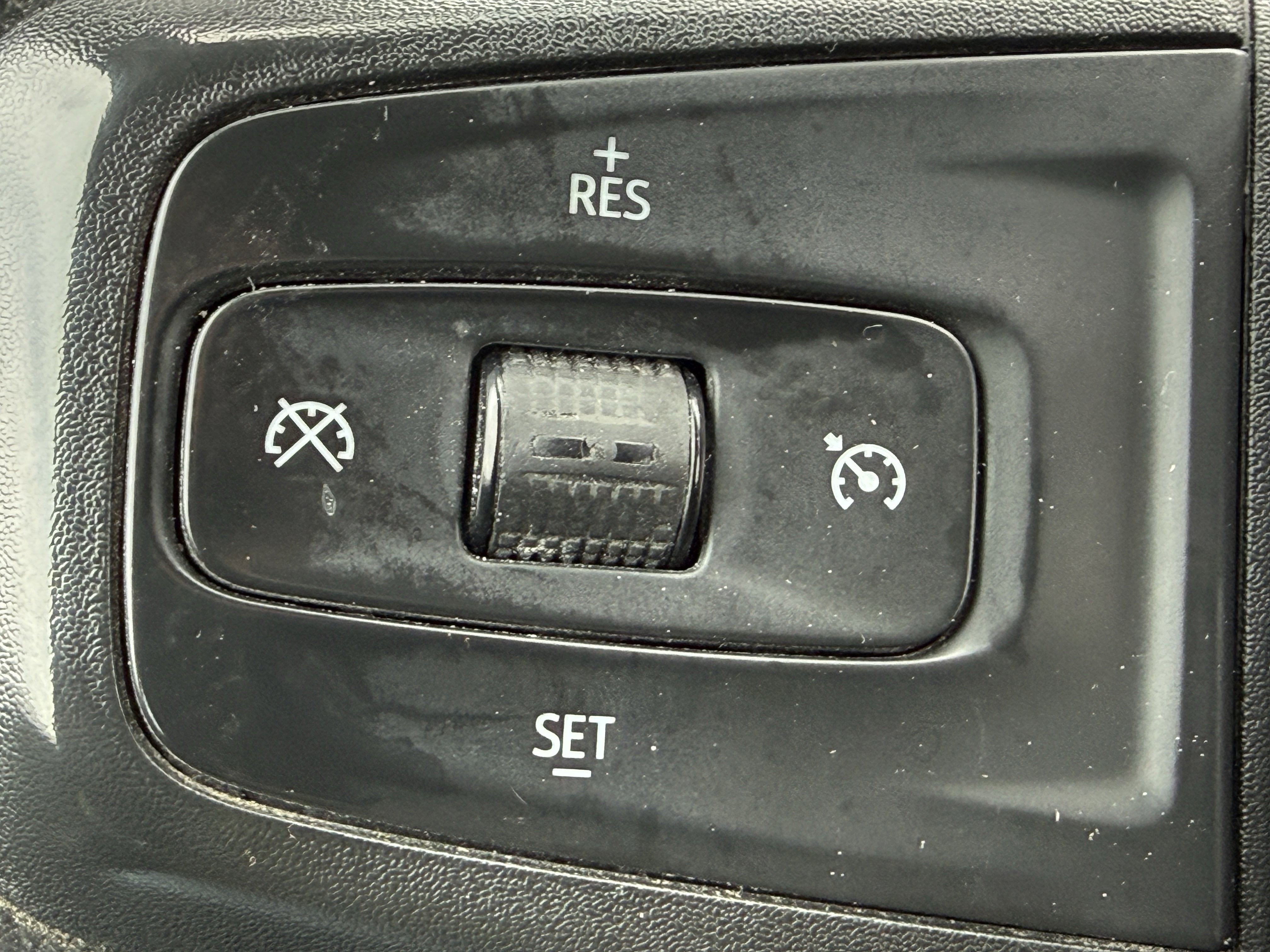 Used 2022 Chevrolet Silverado 2500 Custom w/ Custom Convenience Package image 37