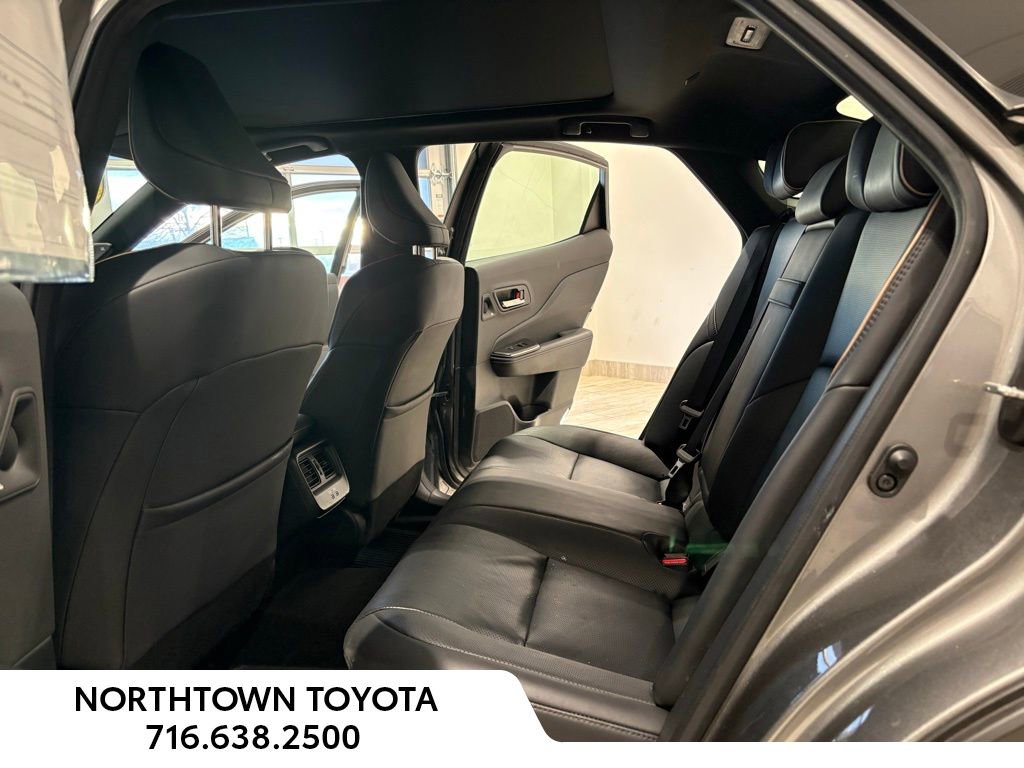 Used 2023 Toyota Crown Limited image 25