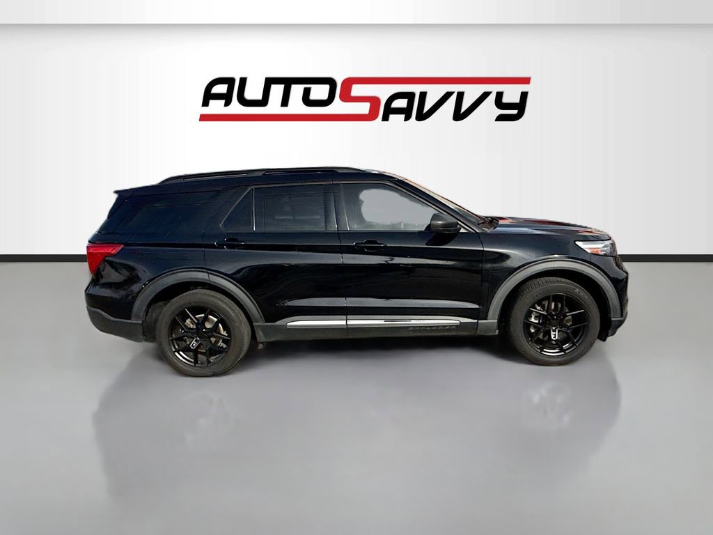 Used 2021 Ford Explorer XLT w/ Equipment Group 202A image 8