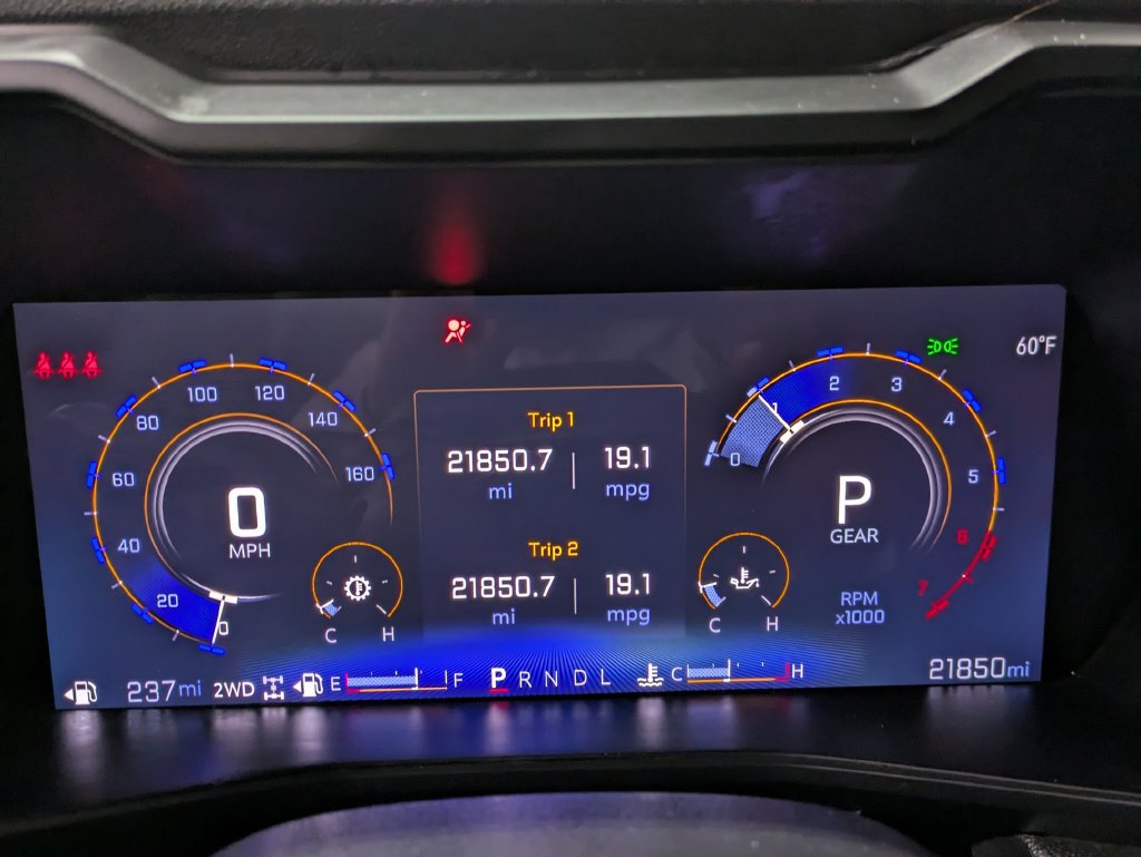 Certified 2024 Chevrolet Colorado Trail Boss w/ Advanced Trailering Package AWD/4WD image 16