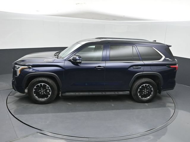 Used 2025 Toyota Sequoia SR5 w/ TRD Off-Road Package AWD/4WD image 38