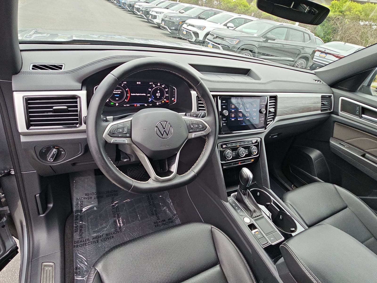 Used 2023 Volkswagen Atlas Cross Sport SE w/ Panoramic Sunroof Package FWD image 16