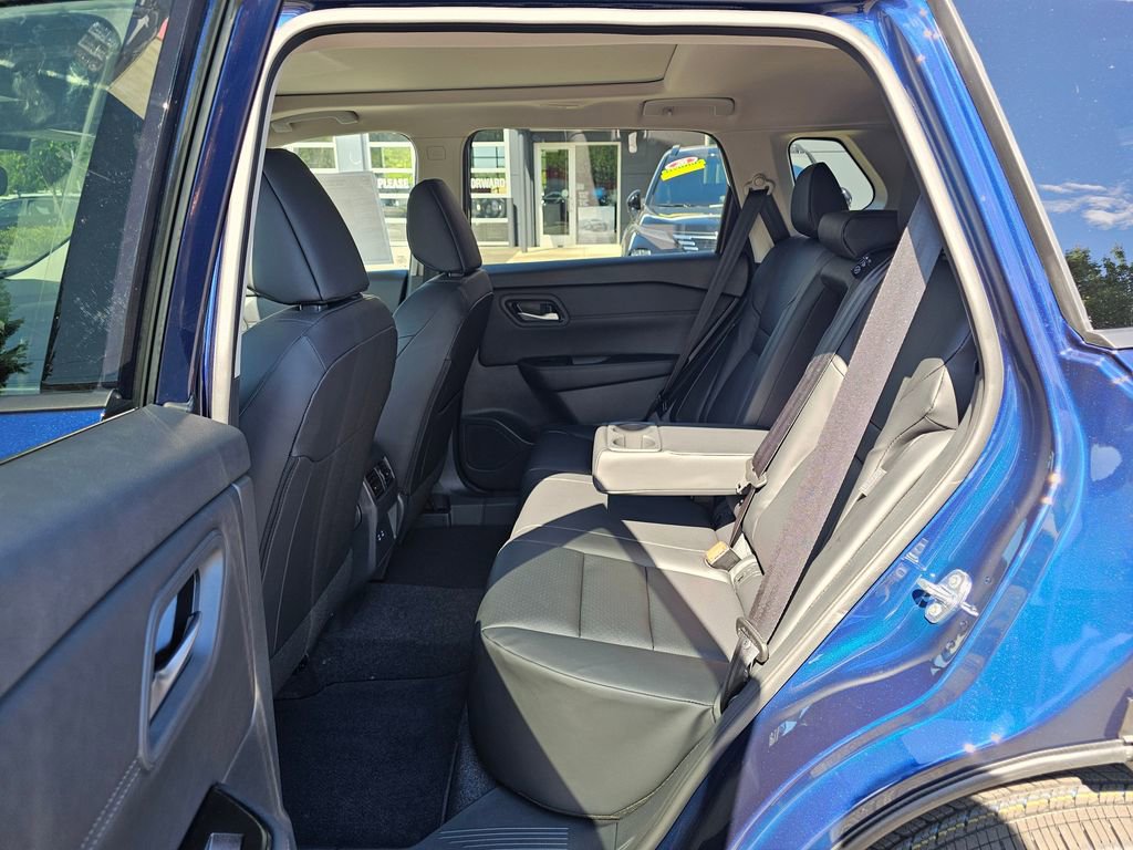 New 2026 Nissan Rogue SV AWD/4WD image 13
