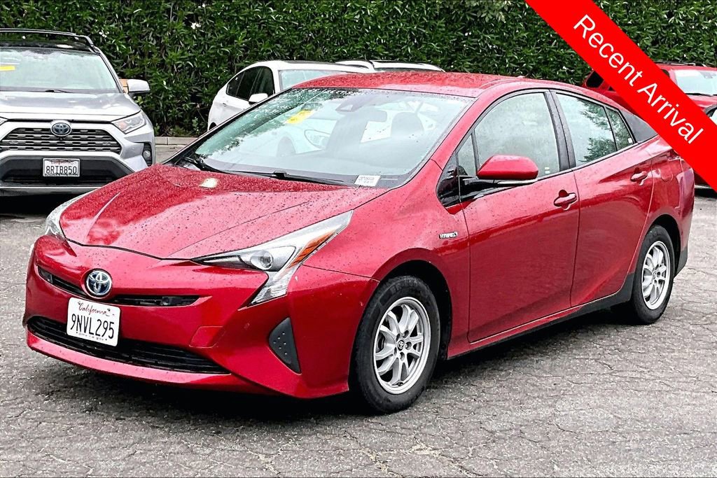 Used 2018 Toyota Prius Two w/ Prius Two Safety Plus Package FWD image 3