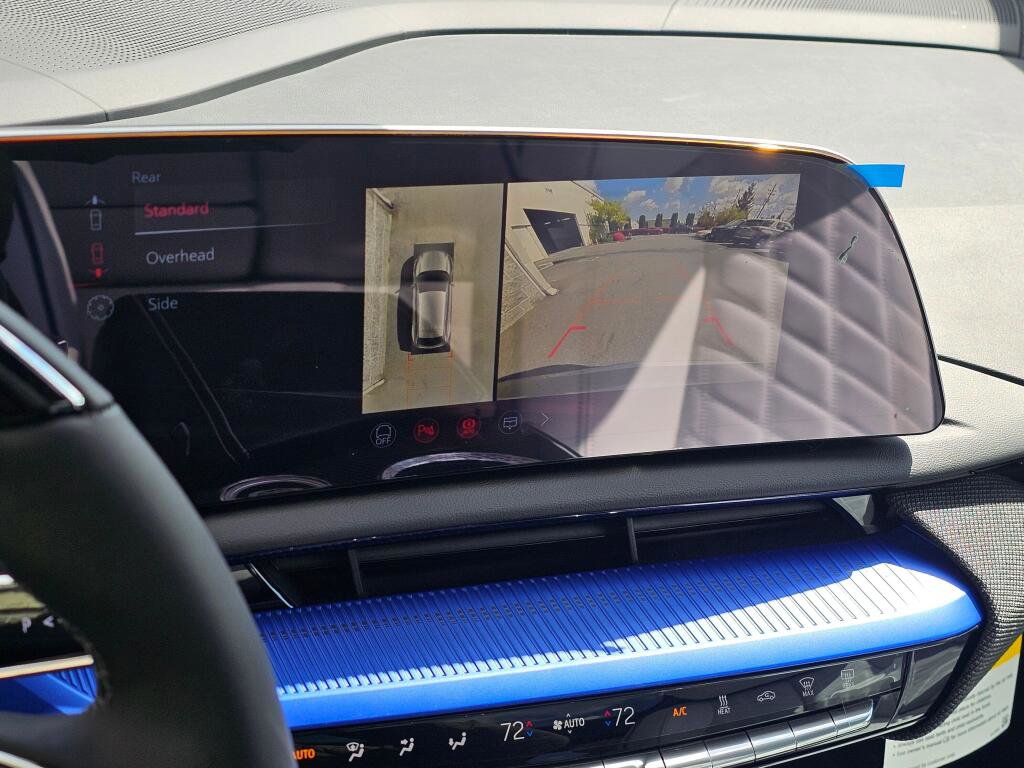 New 2026 Cadillac Optiq V AWD/4WD image 32