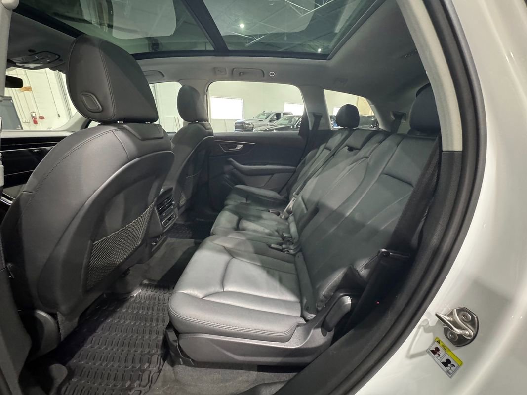 Used 2023 Audi Q7 2.0T Premium w/ Convenience Package image 36