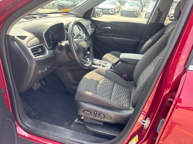 Used 2021 Chevrolet Equinox LT AWD/4WD image 10