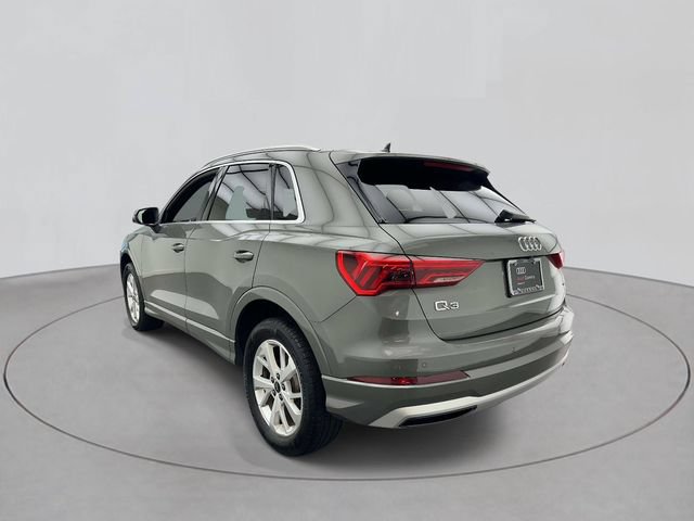 Used 2023 Audi Q3 2.0T Premium w/ Convenience Package AWD/4WD image 2