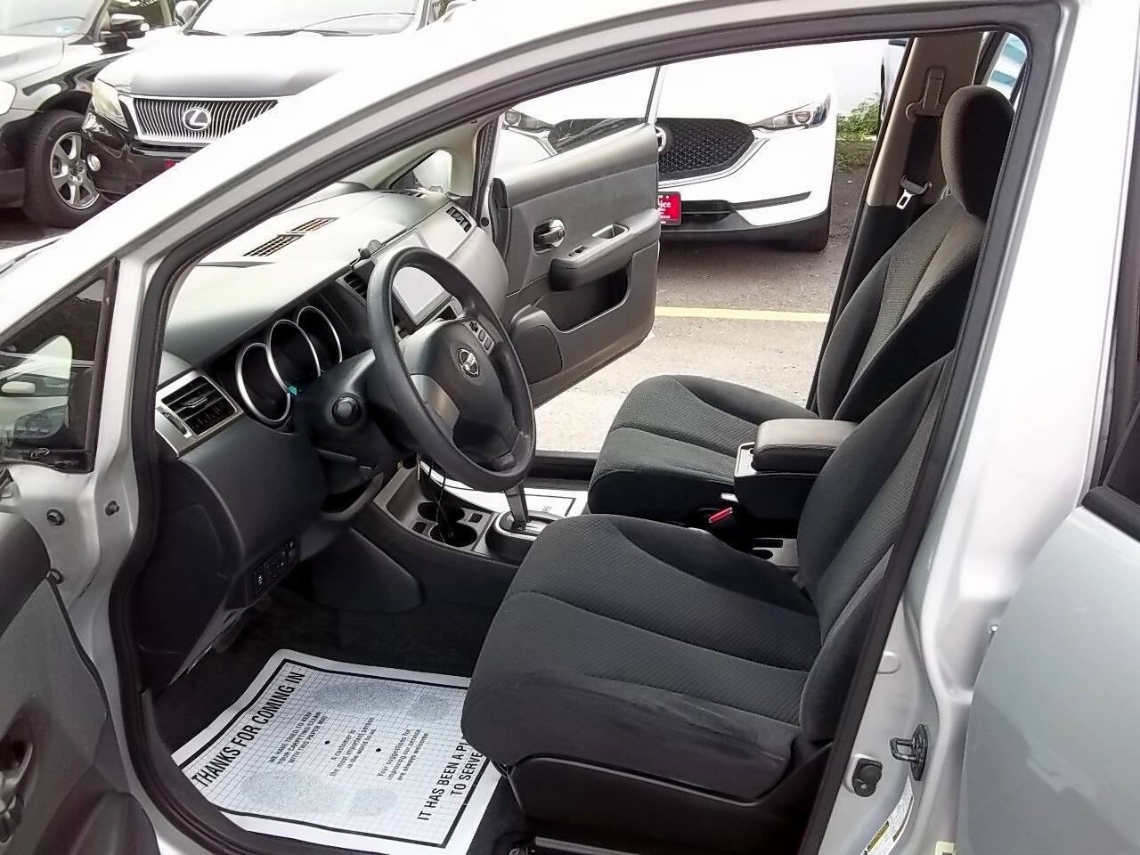 Used 2012 Nissan Versa 1.8 S w/ Plus Pkg FWD image 6