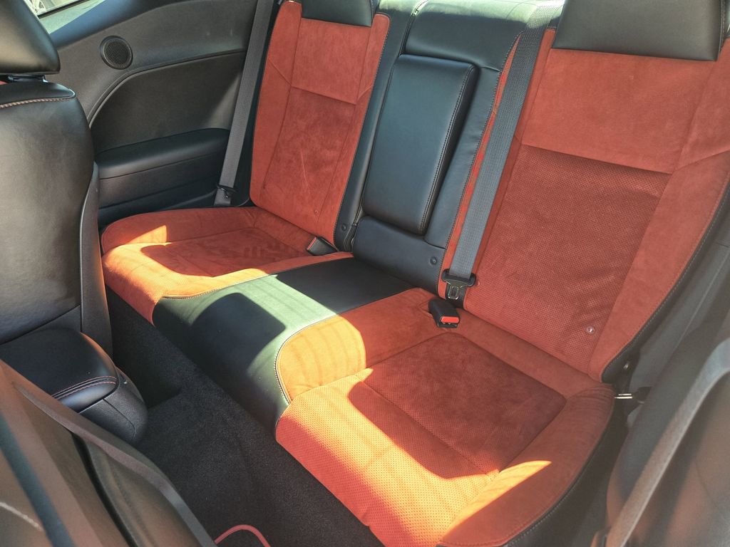 Used 2022 Dodge Challenger R/T w/ Plus Package image 28
