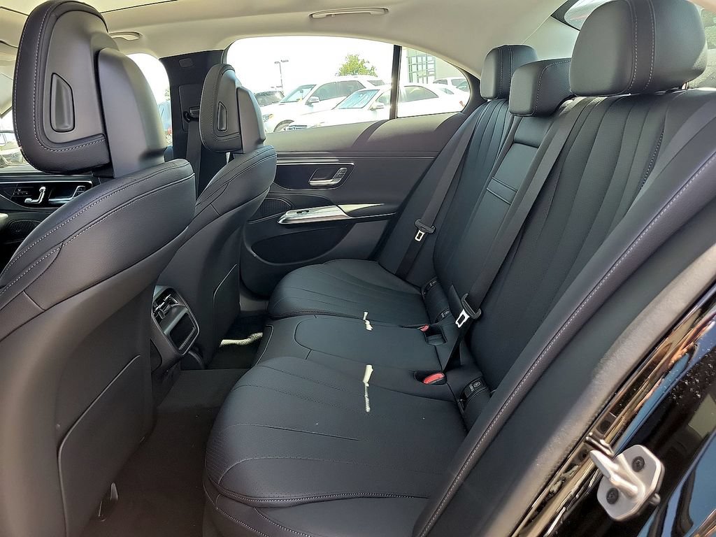 New 2025 Mercedes-Benz E 350 Sedan image 13