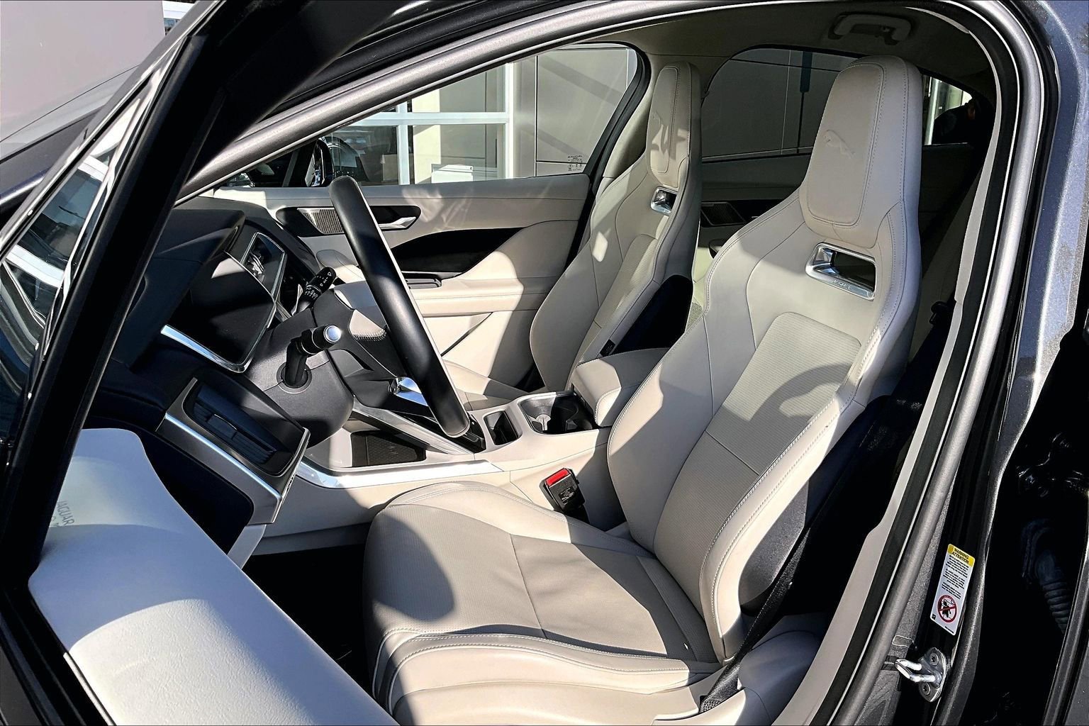 Used 2024 Jaguar I-PACE R-Dynamic HSE image 24