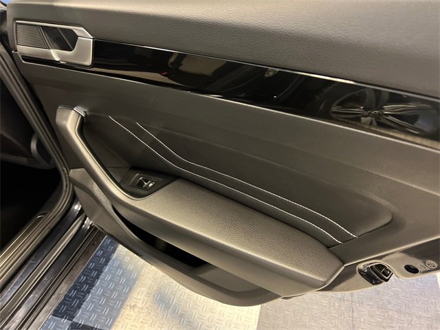 Certified 2022 Volkswagen Arteon SE image 13