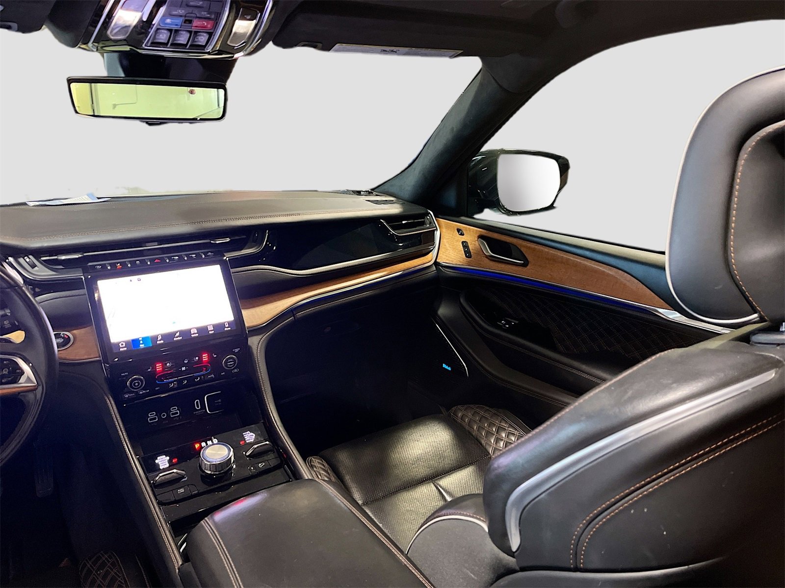 Used 2022 Jeep Grand Cherokee L Summit image 25