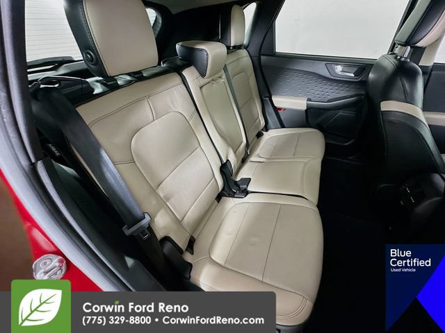 Certified 2020 Ford Escape Titanium AWD/4WD image 31