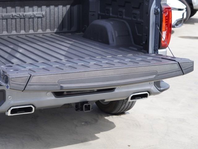 Used 2022 GMC Sierra 1500 Denali w/ Denali Reserve Package image 14
