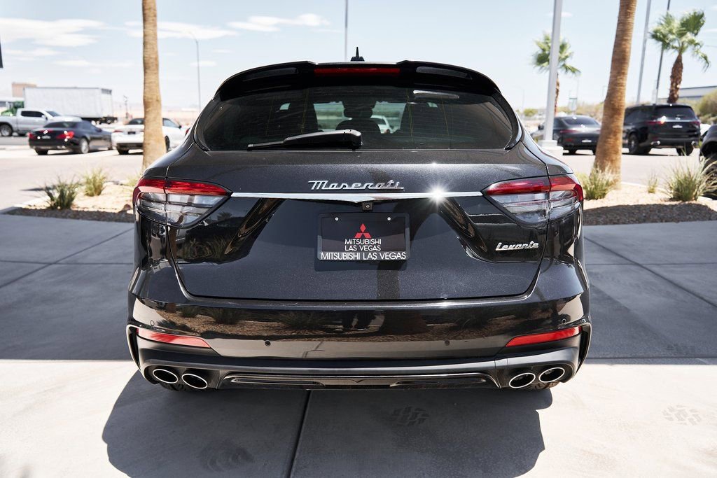 Used 2022 Maserati Levante Modena image 7