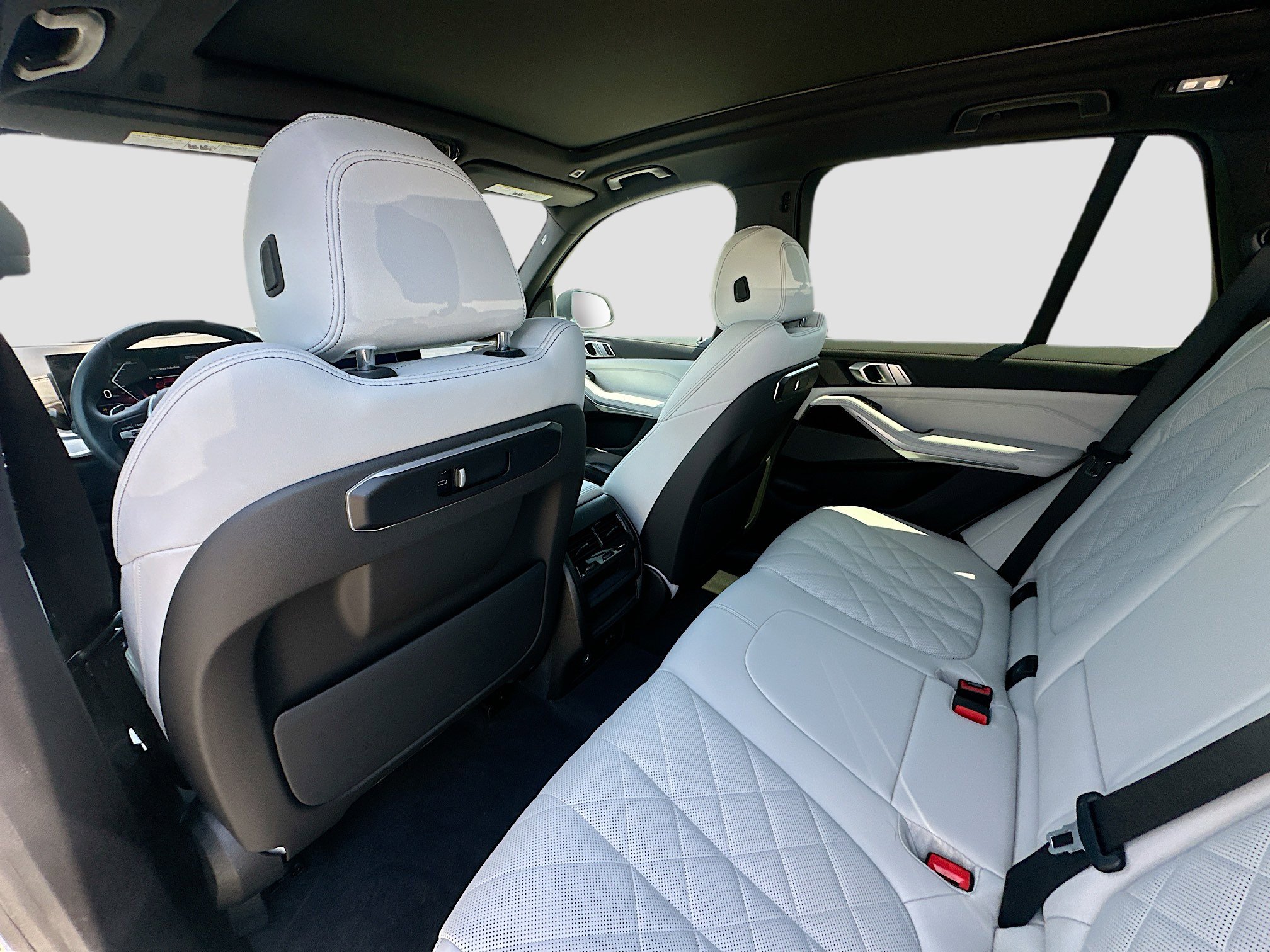 Used 2024 BMW X5 sDrive40i w/ Parking Assistance Package image 27