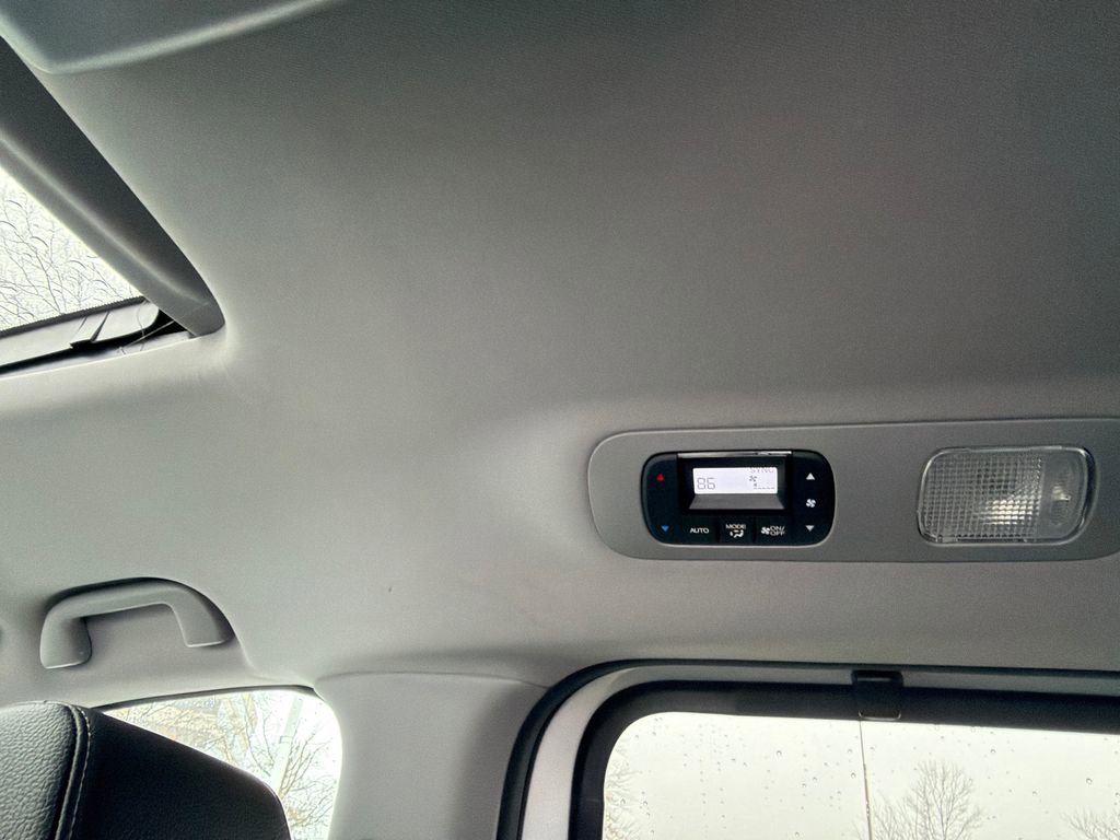 Used 2024 Honda Odyssey Touring image 24