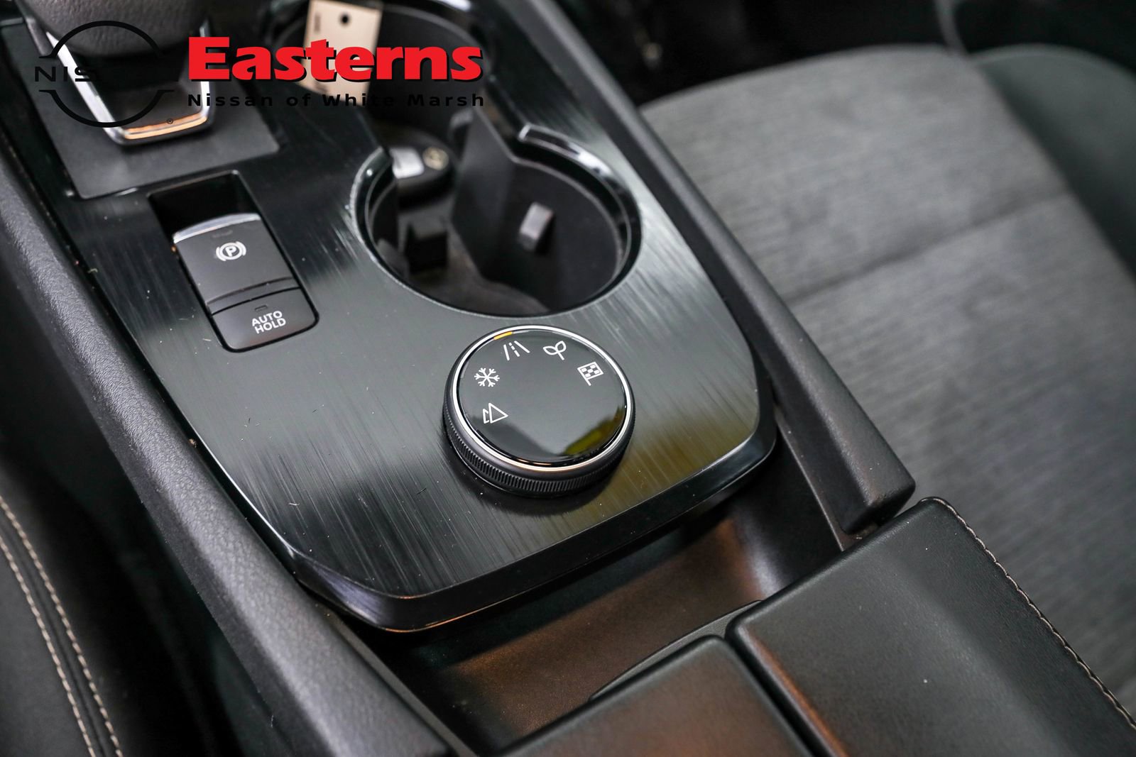 Used 2022 Nissan Rogue SV image 67