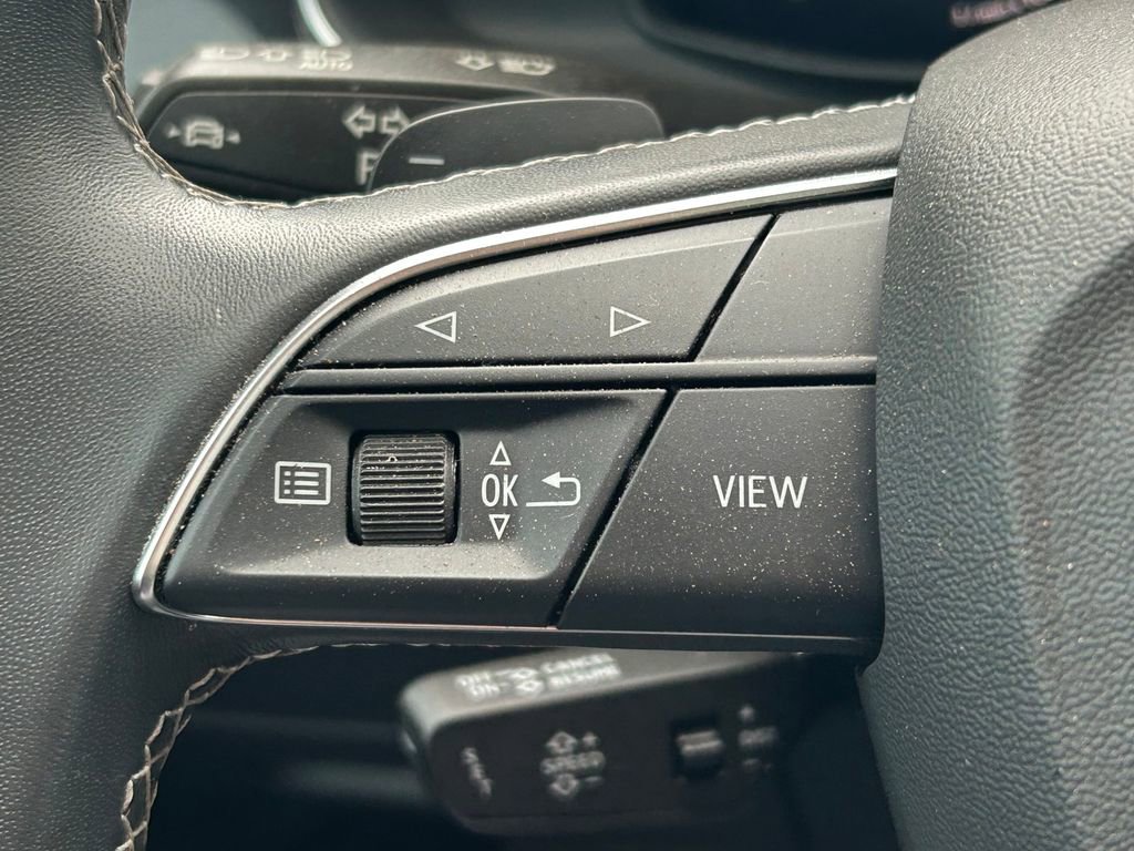 Used 2023 Audi Q8 Premium Plus w/ Premium Plus Package image 42