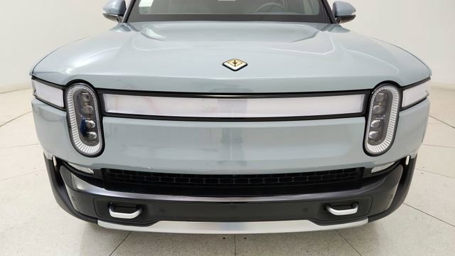 Used 2024 Rivian R1S Adventure image 8