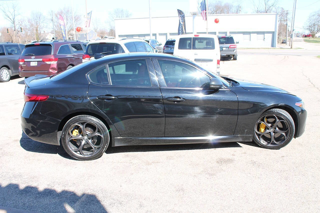 Used 2019 Alfa Romeo Giulia Ti w/ Nero Edizione image 6