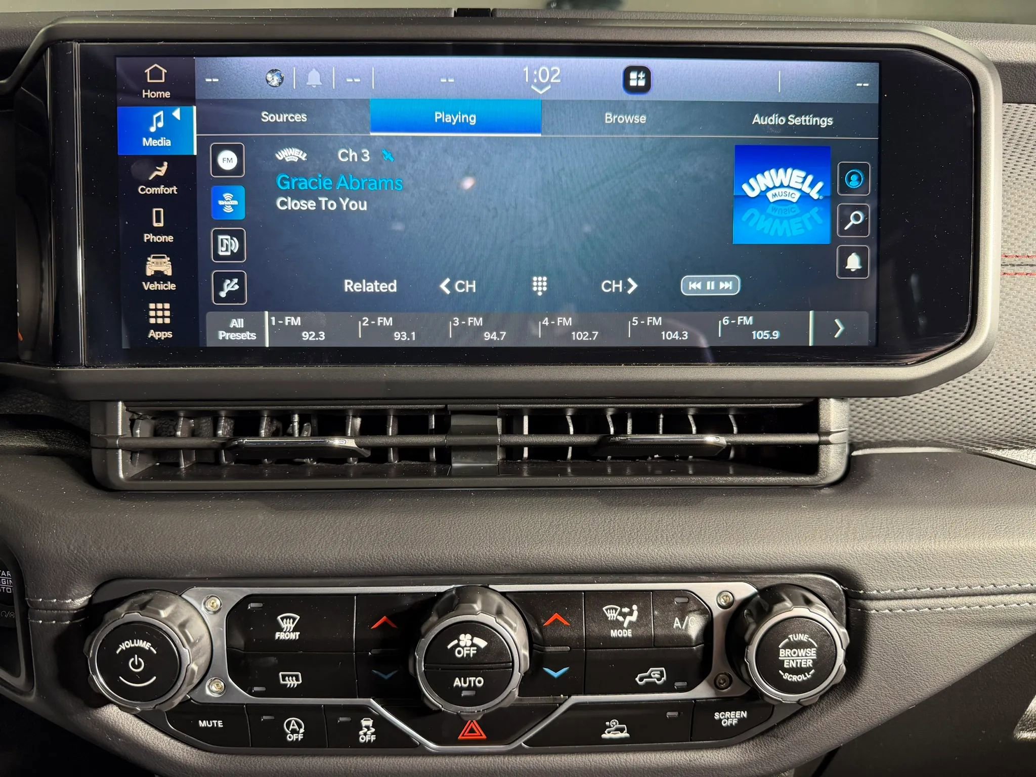 Used 2025 Jeep Wrangler Unlimited Rubicon image 21