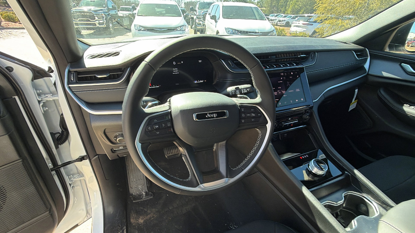 New 2026 Jeep Grand Cherokee L Laredo image 22