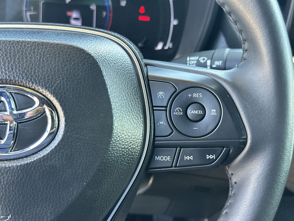 Used 2026 Toyota Corolla SE FWD image 30