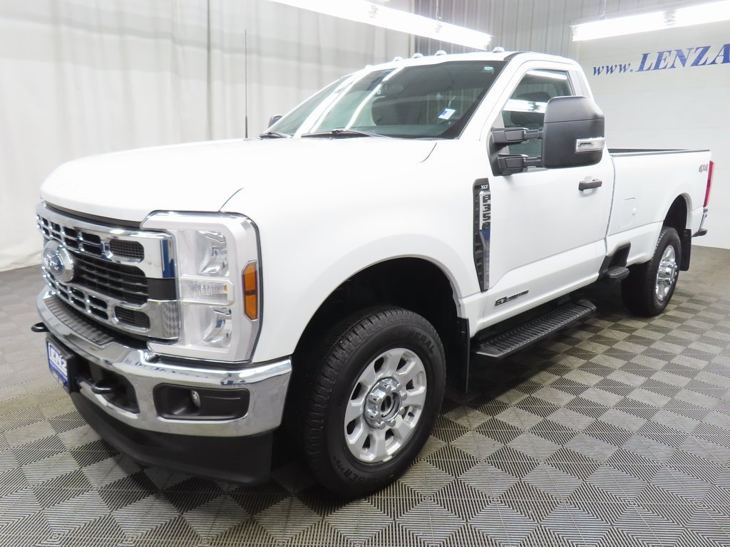 Used 2024 Ford F350 XLT image 6