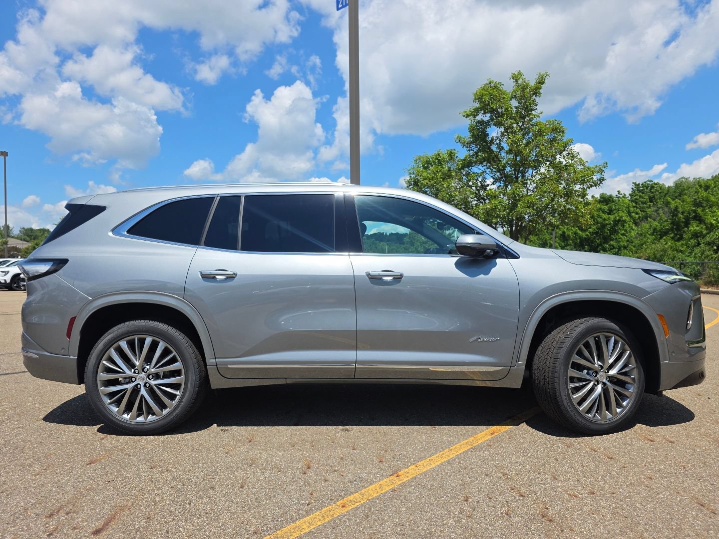 New 2026 Buick Enclave Avenir w/ Super Cruise Package AWD/4WD image 21