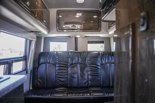 Used 2017 Mercedes-Benz Sprinter 3500 image 34