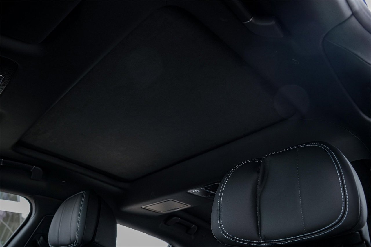 New 2025 Bentley Flying Spur Plug-In Hybrid image 23