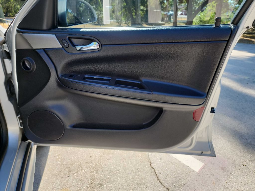 Used 2015 Chevrolet Impala Police FWD image 30