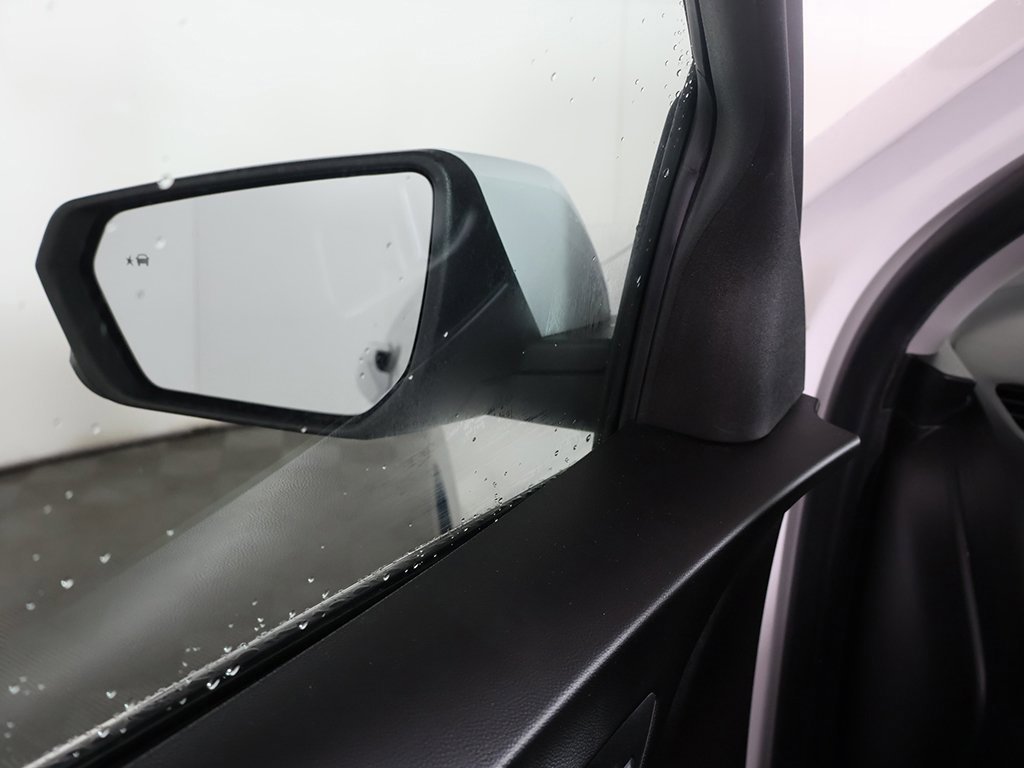 Used 2019 Chevrolet Equinox LT image 33