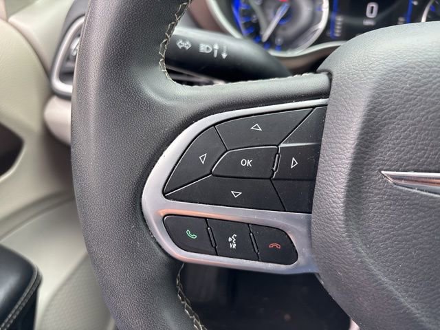 Used 2022 Chrysler Voyager LX FWD image 15